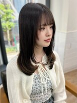 ネオリーブ クーロ(Neolive curro) 韓国前髪顔周り×ハッシュレイヤー 暗めカラー/酸性ストレート