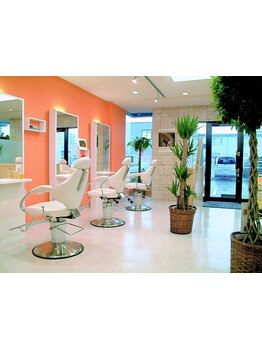 《宇都宮》徹底したカウンセリングが嬉しい。1人1人に合わせたカットで、自分にぴったりのスタイルに☆