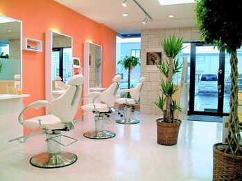 ベルジュバンスクリニックサロン プラナ(PRANA)の写真/《宇都宮》徹底したカウンセリングが嬉しい。1人1人に合わせたカットで、自分にぴったりのスタイルに☆