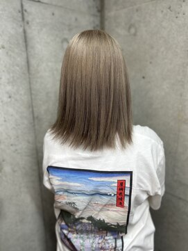 ガナンシア 横浜本店(ganancia) ベージュ