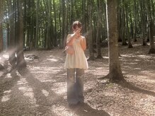 柔らかい物腰で何でも相談しやすいスタイリストです。お客様のことを1番に考えて接客しています！