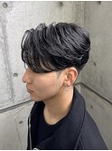 かき上げセンターパートウルフニュアンスパーマ黒髪ビジネスヘア