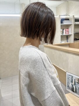 フレームプラス 天王寺あべの店(FRAME+) ボブ×白髪ぼかしハイライト