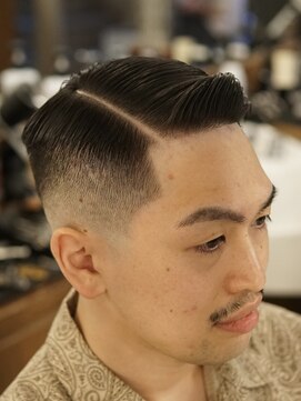 ザチョップショップ キチジョウジ(THE CHOP SHOP KICHIJOJI) サイドパートスキンフェードカットシェービング吉祥寺理容室