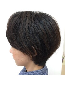ヘアメイク リーフ 茂原店(HAIRMAKE Leaf) ふんわり丸みボブ