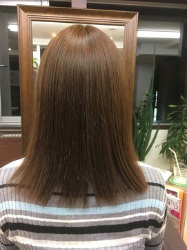 ヘアデザイン ヴォワール(hair & design voir) ナチュラルストレートヘア2