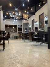 広々したセット面とマンツーマン接客！！