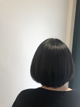 キー(KEY) ショートボブスタイル