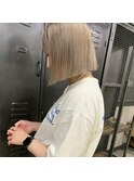 ホワイトベージュ
