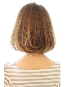 レウナ 外苑前(Reuna) 20代30代40代大人可愛いワンカールボブ　お手入れ簡単