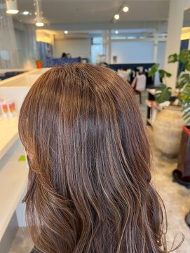 ルイラパレ(Louis La Pale) カラーカット＆ハイライトカラー