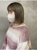 グレージュカラー　切りっぱなしボブ