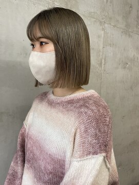 ソルトウォーター(SALT WATER) グレージュカラー　切りっぱなしボブ