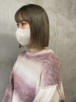 ソルトウォーター(SALT WATER) グレージュカラー 切りっぱなしボブ