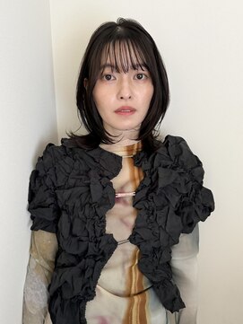 ユイル(Uil) 小顔前髪顔周りレイヤー×グレージュカラー デザインカラー