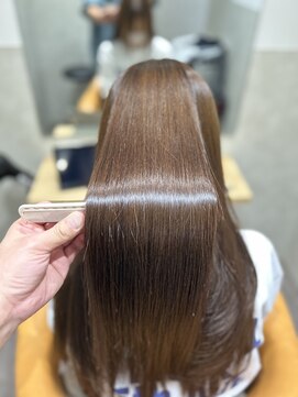 ジジ(GiGi) フルカラーとHi-up縮毛矯正