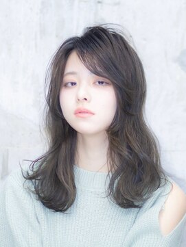 ジェニーバイメノン(JENNIE by Menon) オリーブベージュ　レイヤーカット　こなれミディ　前髪