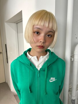 レコ 渋谷(LECO) ハイトーンブロンドオン眉ボブ