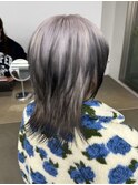 レイヤーウルフカットハイトーンシルバーブラックエンドカラー