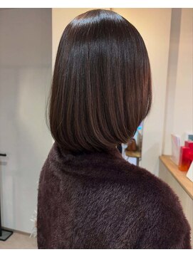 エンネ(Enne) 前上がりレイヤーボブ