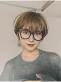 ショート　ショートボブ　ハイライトカラー　縮毛矯正　夏