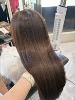 フォルテロゼ 横浜(FORTE rose)&nbsp;透明感たっぷり赤みを抑えたグレージュカラー