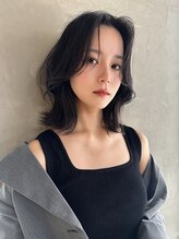 リリー(Lilly)&nbsp;レイヤーボブにミルクブラウンで美シルエットくびれヘアに