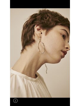 ハウス (HAUS) エレガントショート