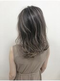 グレージュバレイヤージュ×ハイライト×イルミナカラー