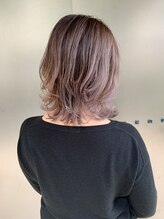 ティエラプラス(Tierra＋) バレイヤージュ　ピンクベージュ　ウルフレイヤー