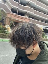 スキル(SKILL)&nbsp;ツイストスパイラル×ハイライト　波巻きスパイラル　パーマ