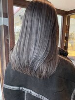 アース コアフュールボーテ 上越店(EARTH coiffure beaute) ダークブラウンアドミオくびれミディ