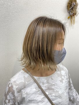 ファンスバイケー 志木(Fans by K) 大人かわいい外ハネ＋ハイライトベージュ