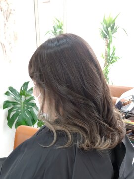 ラグラスヘア(LAGRAS HAIR) ミルクティーのインナーカラー