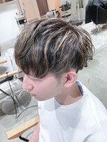 リコラックスビー(LICO LUXBE)&nbsp;グラデーションアッシュ束感ショートツーブロックマッシュ