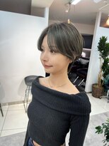 ヴェイン 渋谷(vain)&nbsp;くびレイヤーエモージュ前髪マチルダボブグレーベージュ