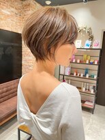 バンプ ギンザ(BUMP GINZA)&nbsp;前下がりショートボブ×ハイライト×透明感カラー【NAYUMI】