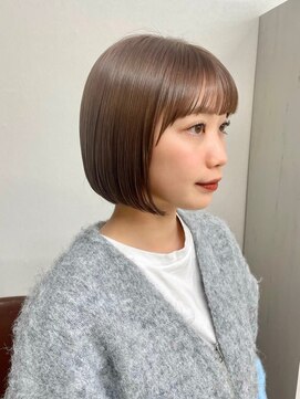 ラヴィリス バイ レム(Raviliss by rem) 艶ボブ×ベージュカラー