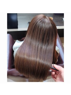 ブルーフィン シセロ(Blue Fin cicero) 髪質改善/美シルエット/ツヤ髪ロング/ベージュ/30代40代