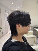 センターパートウルフ