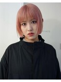 ライトベビーピンクホワイトピンクミニボブシャギーカット