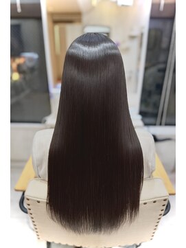 イルヘアーライラ(illu hair LILA) 天使の輪ロングストレート