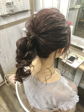 ヘアセット専門店 ナゴミ 池袋店(nagomi) ポニーテール