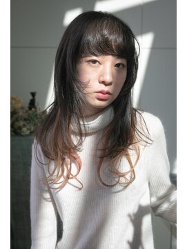 マウロア(MAULOA) 【Mauloa】今っぽウルフ 無造作ロング 黒髪 大人かわいい