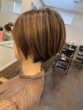 オルガ ヘアアンドメイク(Oluga hair&make) コンパクトハイライトショート