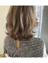 サードバイローラン(THiRD by ROULAND)&nbsp;【THiRD】ゆる巻きカーキグレージュ