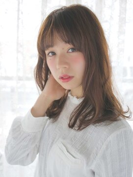 オジコロジ(ojiko.roji) ☆月曜営業☆ojiko.大人可愛い【センターパートゆるふわロブ】