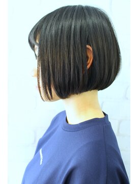 ニット 銀座(knit) 《knit銀座》大人黒髪20代30代40代ハンサムショート丸み前下がり