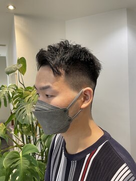 ユーリ(juli) アップバングフェード