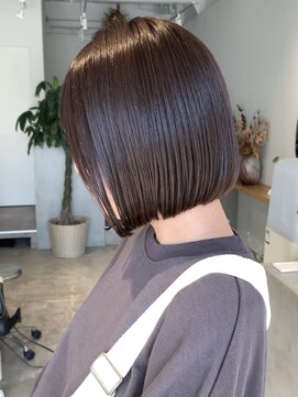 テテ(tete.) きりっぱなしアゴ位置きりっぱなしボブ